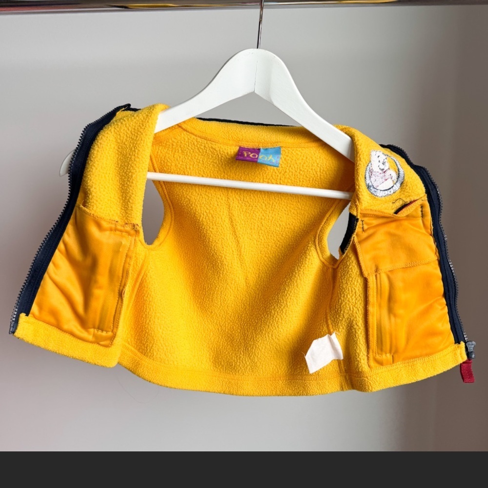 Vtg 90s Disney Winnie The Pooh Fleece Colorblock Vest P to P: 11.75” L: 13” - Picture 8 of 9